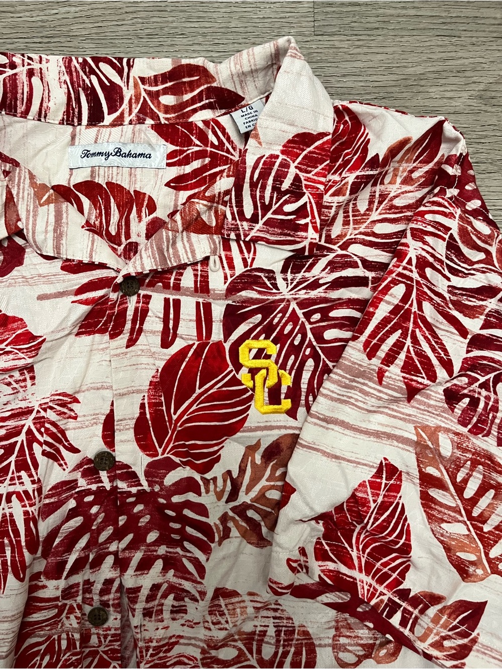 Tommy Bahama USC Trojans Leaf-Print Camp Hawaiian Shirt Yellow Embroidered Patch